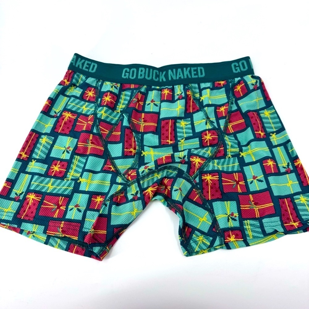 Duluth Trading Co Green and‎ Red Holiday Boxer Briefs Vibrant Geometric Design